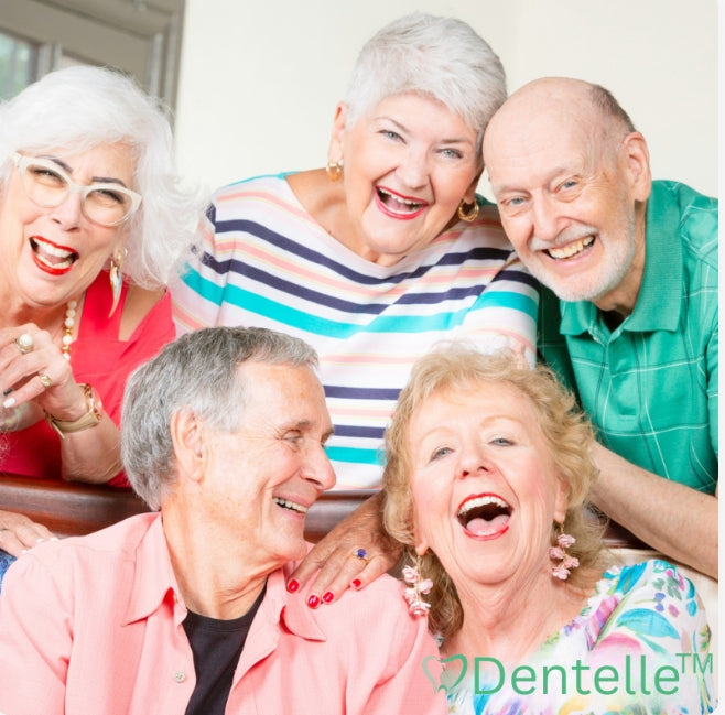Dentelle™ | Endelig en løsning til undermundens tandprotese, som ingen proteseklæber kan tilbyde